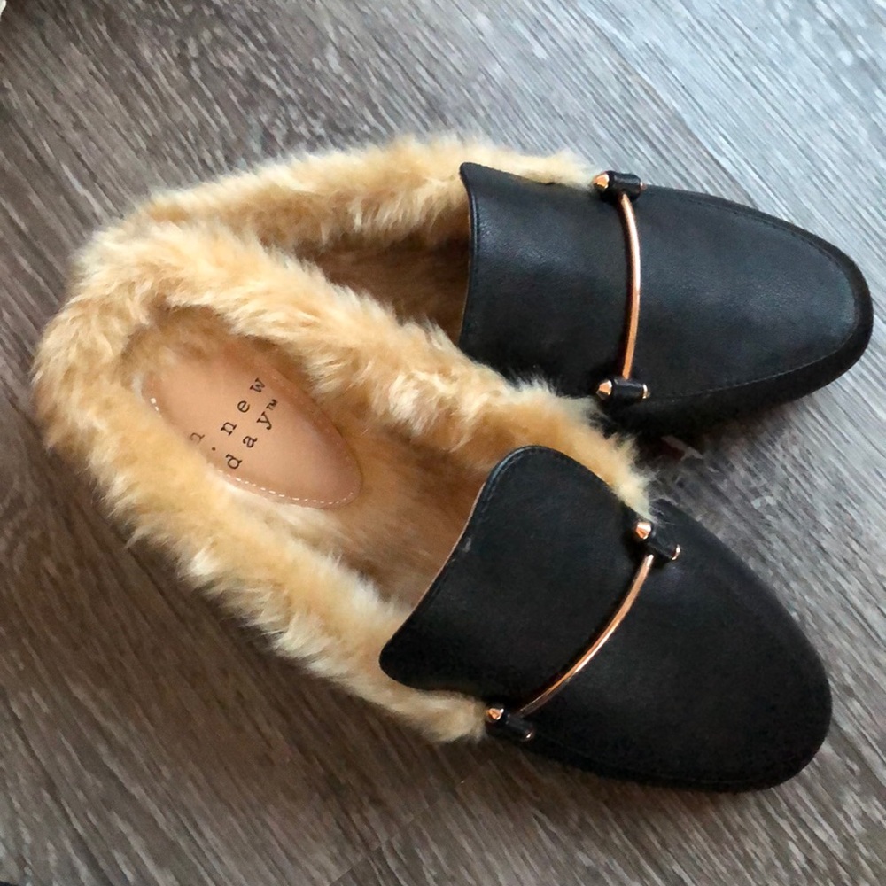 NWOT Black Fur Mules